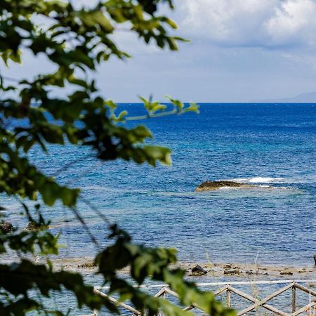 Riva Smeralda Camping Lodge Милаццо Экстерьер фото