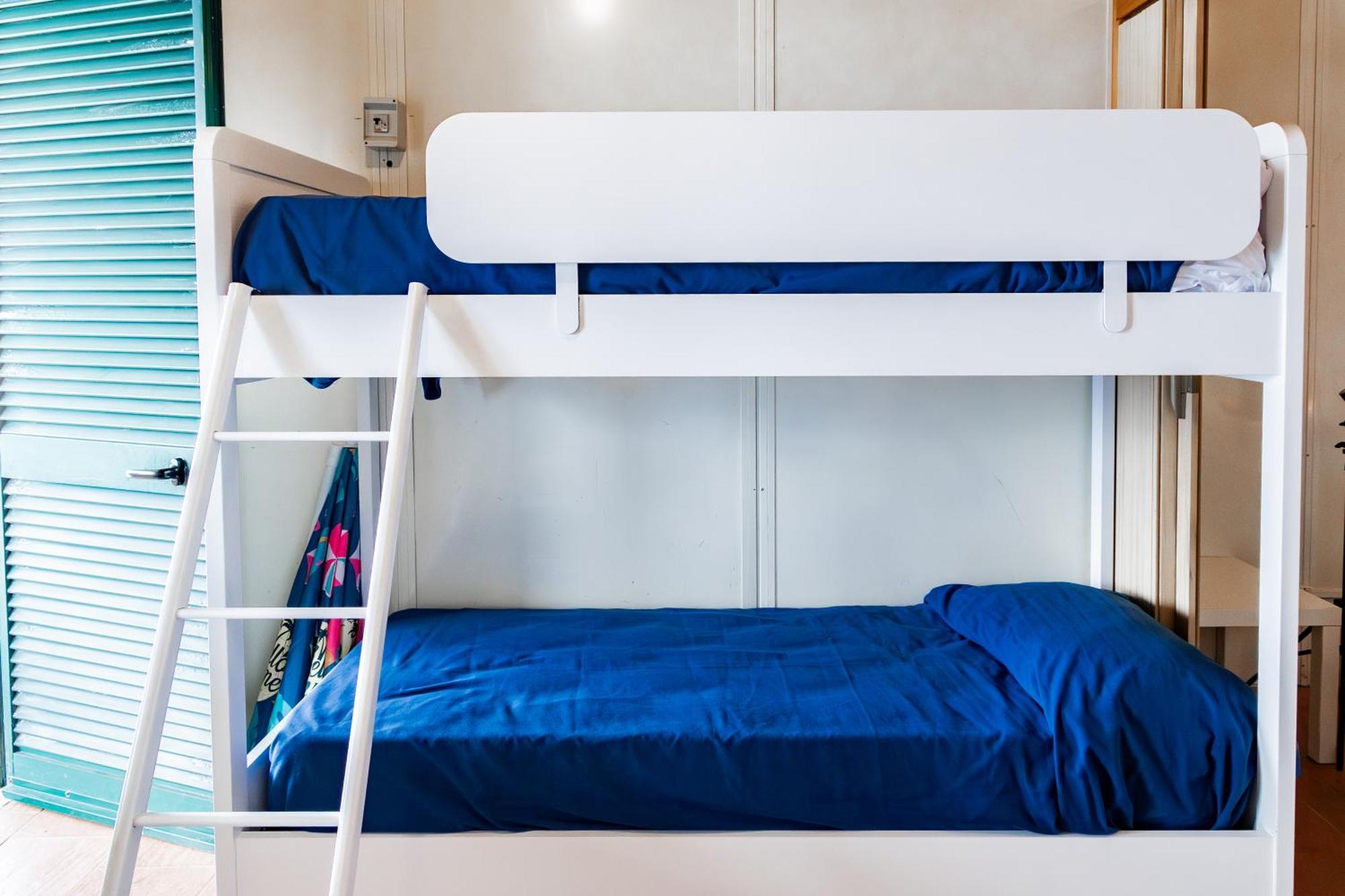 Riva Smeralda Camping Lodge Милаццо Экстерьер фото