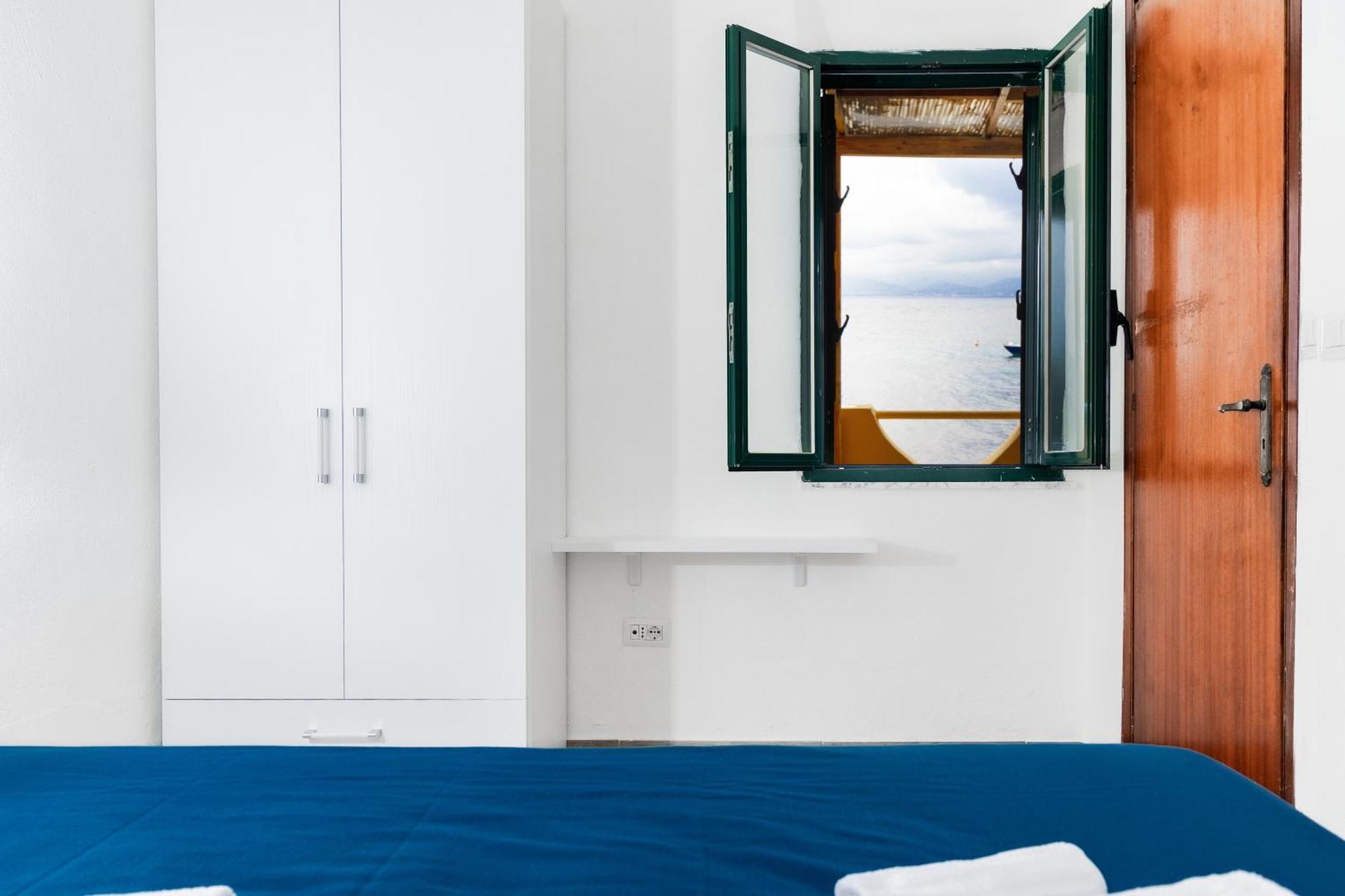 Riva Smeralda Camping Lodge Милаццо Экстерьер фото
